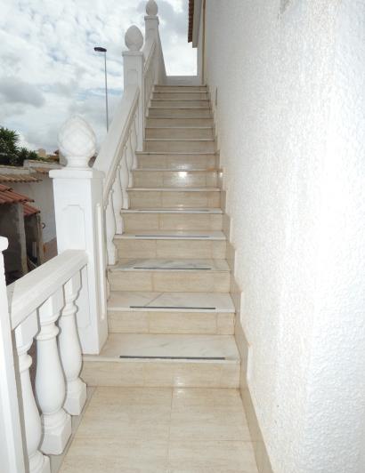 Image No.34-3 Bed Villa / Detached for sale