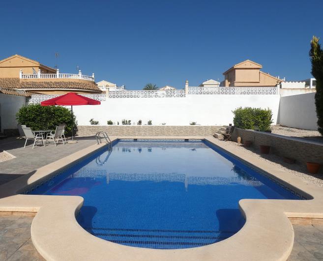 Image No.54-3 Bed Villa / Detached for sale