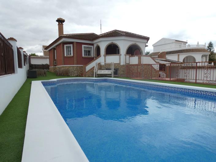 Image No.47-3 Bed Villa / Detached for sale