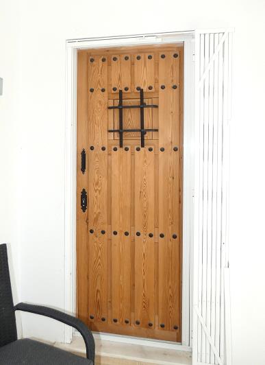 Image No.10-2 Bed Villa / Detached for sale