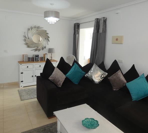 Image No.16-2 Bed Villa / Detached for sale