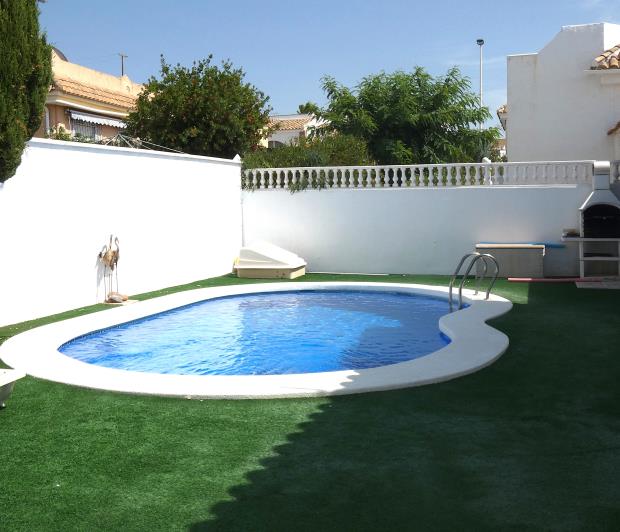 Image No.39-2 Bed Villa / Detached for sale