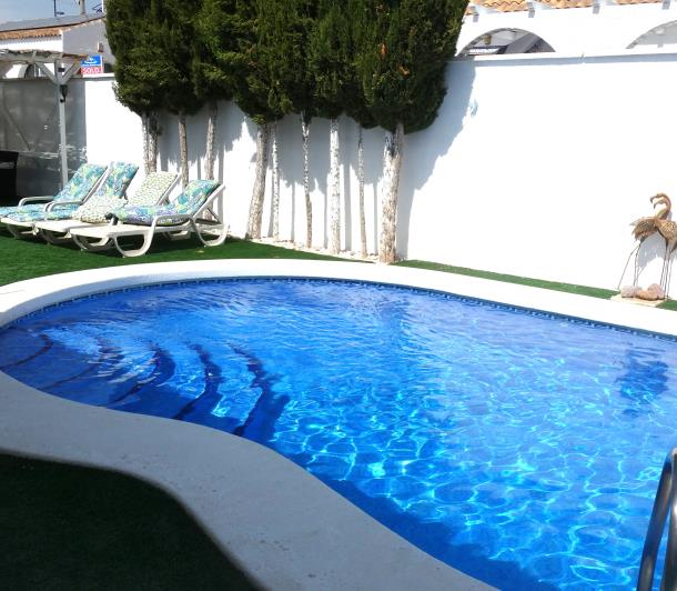 Image No.43-2 Bed Villa / Detached for sale