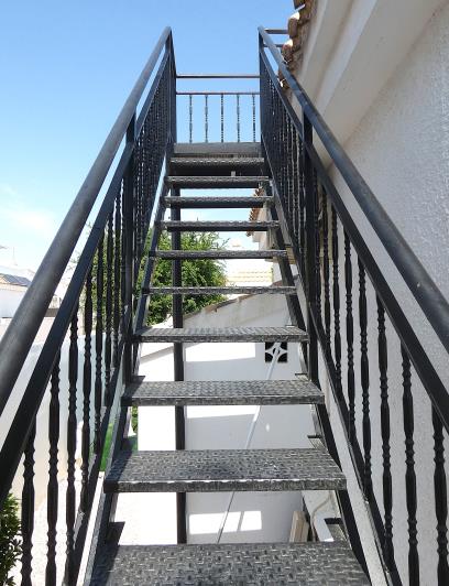 Image No.54-2 Bed Villa / Detached for sale