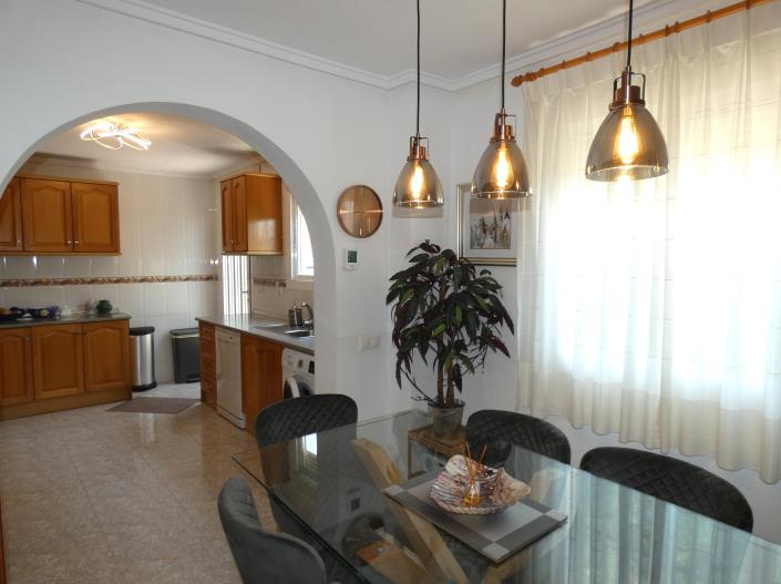 Image No.22-5 Bed Villa / Detached for sale