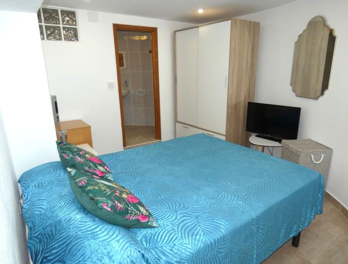 Image No.60-5 Bed Villa / Detached for sale