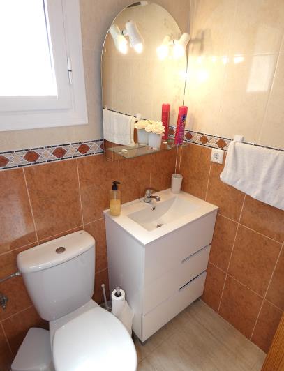 Image No.23-3 Bed Semi-Detached for sale