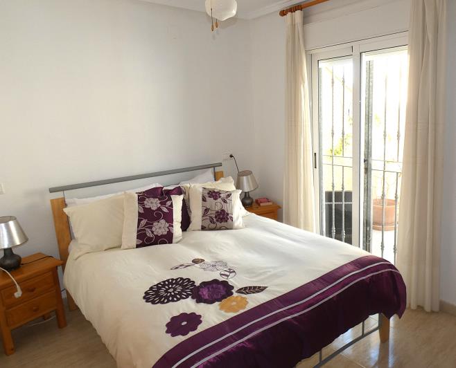 Image No.29-3 Bed Semi-Detached for sale