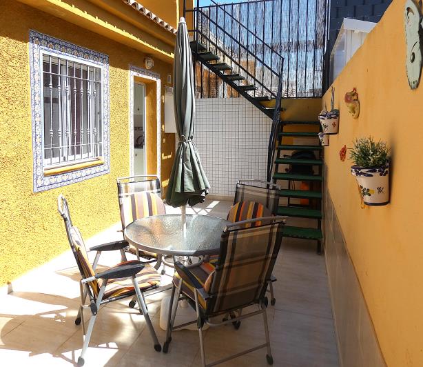 Image No.43-3 Bed Semi-Detached for sale