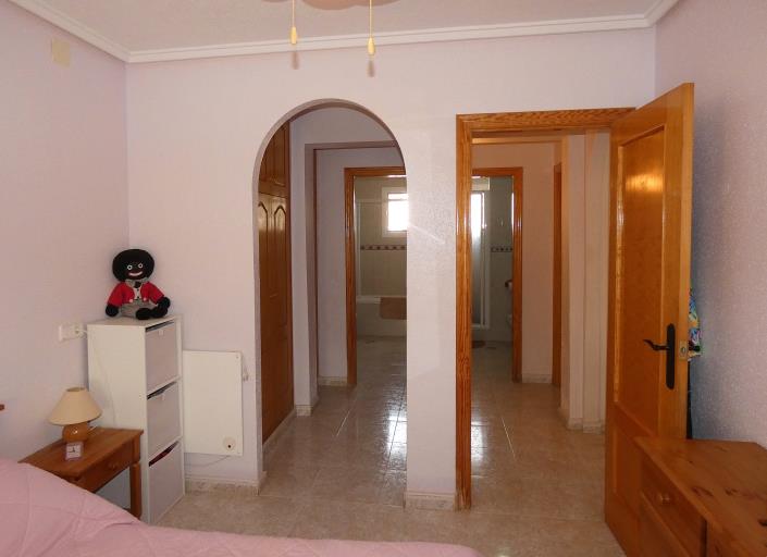 Image No.14-5 Bed Villa / Detached for sale