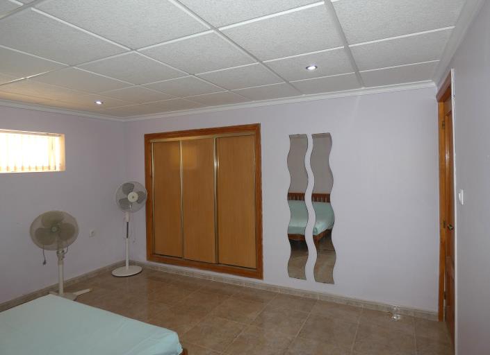 Image No.55-5 Bed Villa / Detached for sale