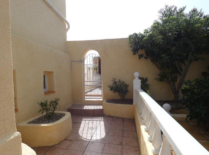 Image No.56-5 Bed Villa / Detached for sale