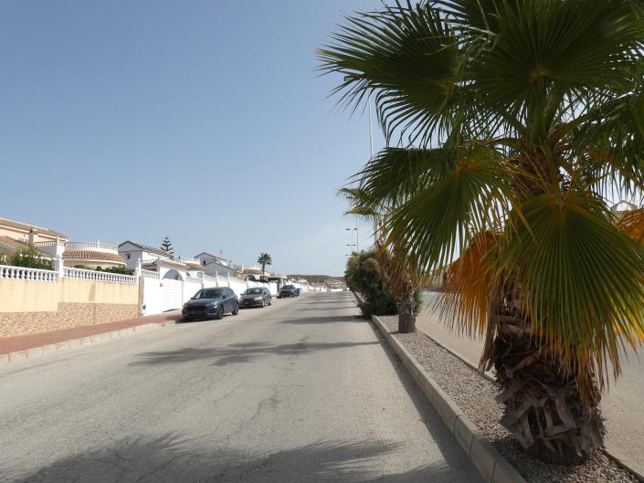 Image No.60-5 Bed Villa / Detached for sale