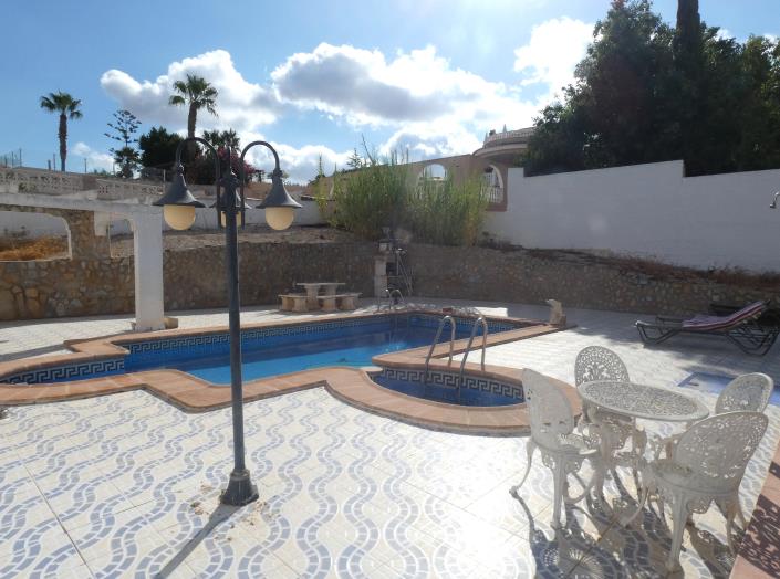 Image No.40-4 Bed Villa / Detached for sale