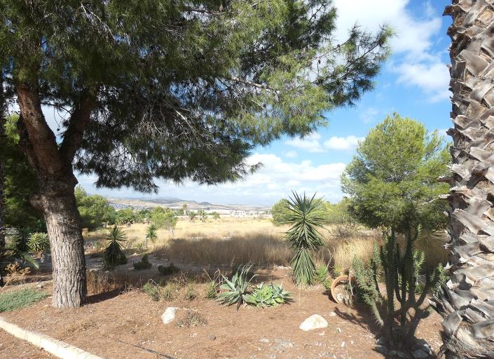 Image No.61-4 Bed Villa / Detached for sale