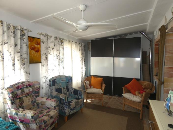 Image No.10-2 Bed House/Villa for sale