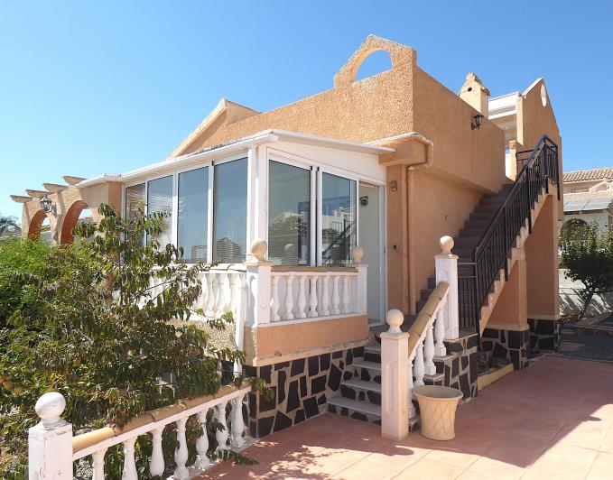 Image No.2-2 Bed Villa / Detached for sale