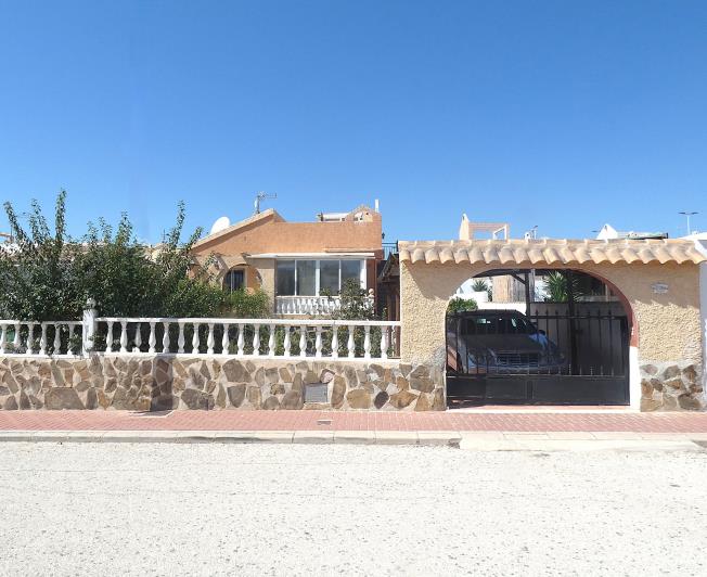 Image No.5-2 Bed Villa / Detached for sale