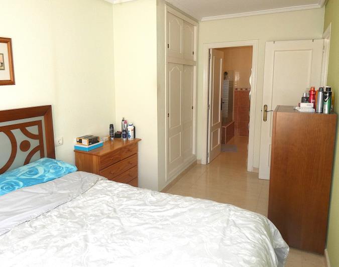 Image No.32-2 Bed Villa / Detached for sale