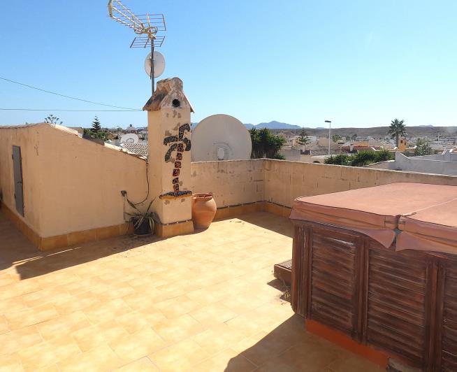 Image No.43-2 Bed Villa / Detached for sale