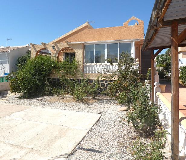 Image No.48-2 Bed Villa / Detached for sale