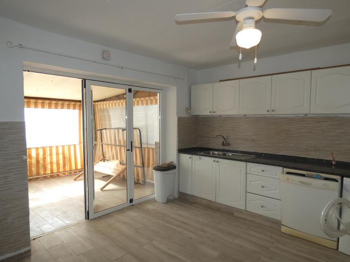 Image No.9-3 Bed Country Property for sale