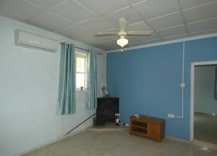 Image No.15-3 Bed Country Property for sale