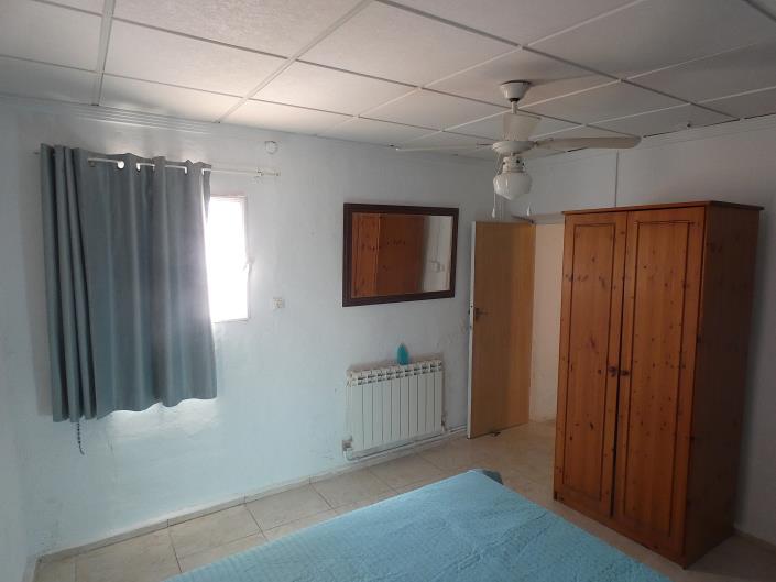 Image No.25-3 Bed Country Property for sale