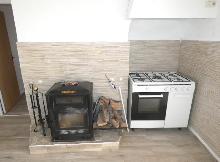 Image No.32-3 Bed Country Property for sale