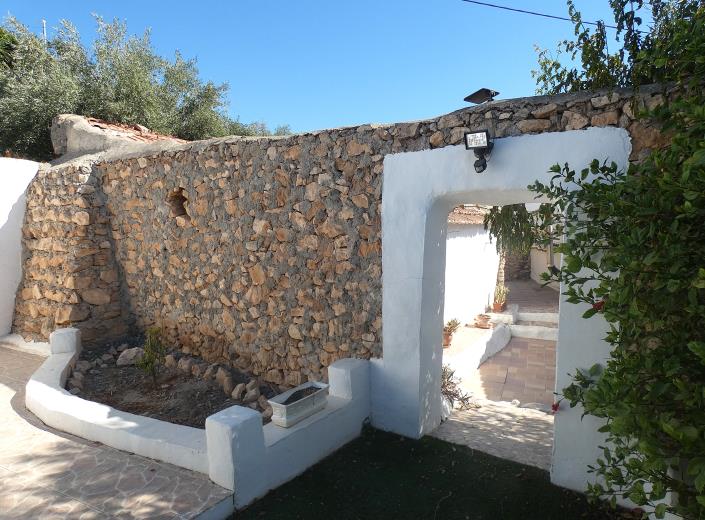 Image No.35-3 Bed Country Property for sale