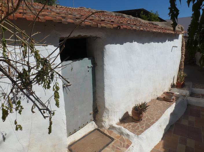 Image No.37-3 Bed Country Property for sale