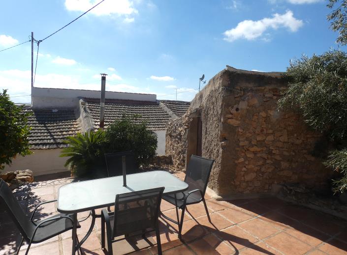 Image No.43-3 Bed Country Property for sale