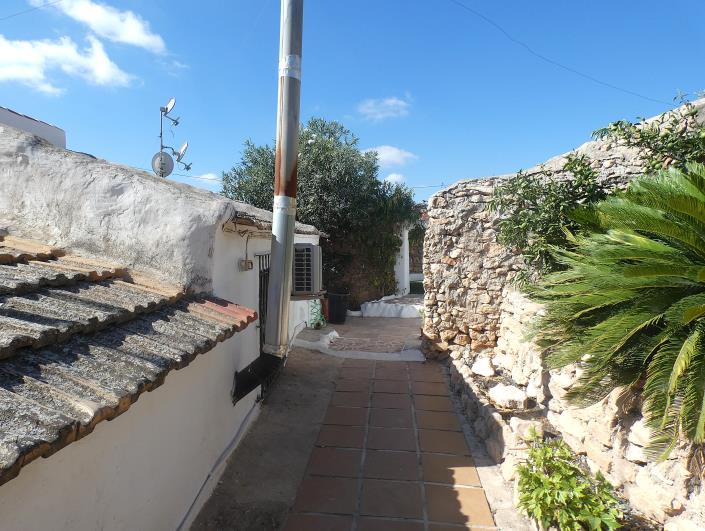 Image No.44-3 Bed Country Property for sale