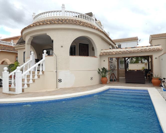 Image No.2-3 Bed Villa / Detached for sale