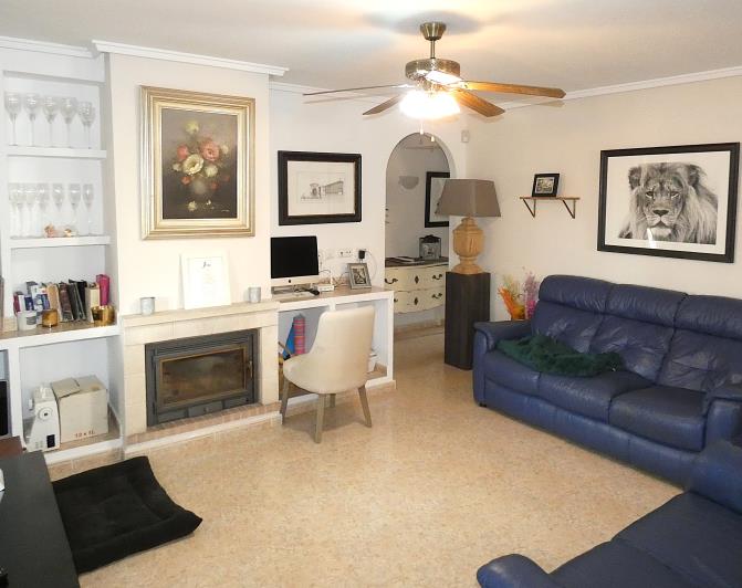 Image No.11-3 Bed Villa / Detached for sale