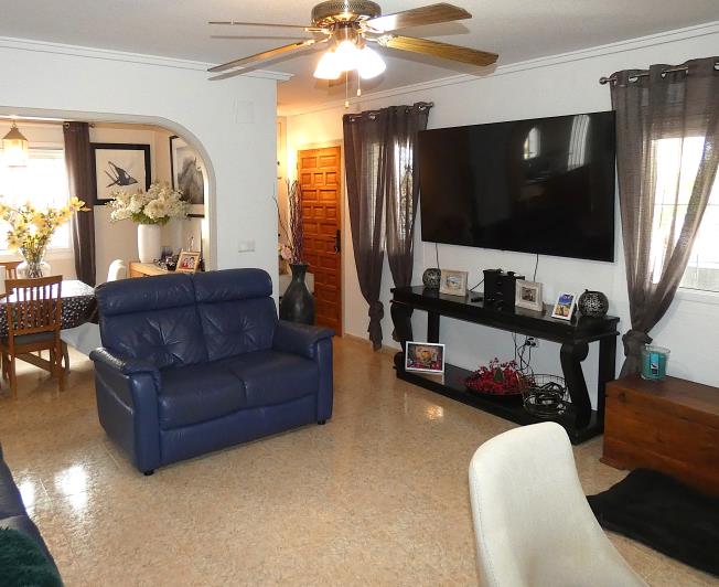 Image No.14-3 Bed Villa / Detached for sale