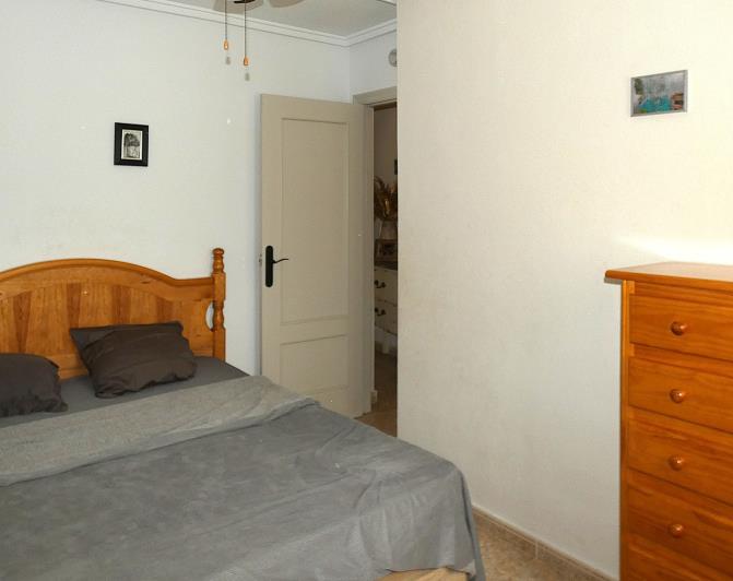 Image No.25-3 Bed Villa / Detached for sale