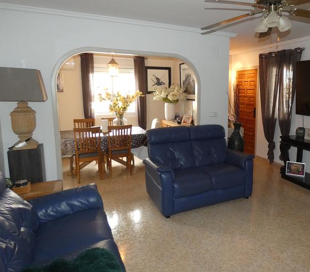 Image No.28-3 Bed Villa / Detached for sale