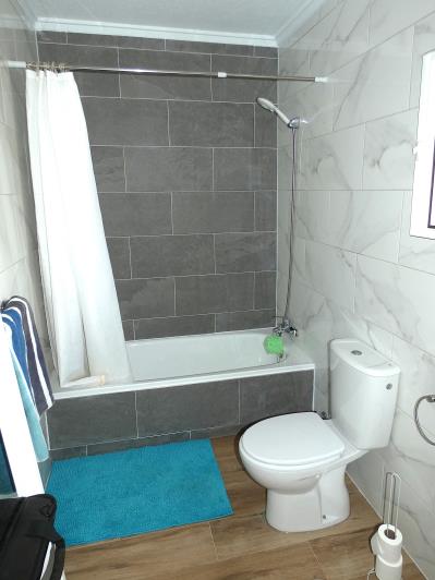 Image No.43-3 Bed Villa / Detached for sale