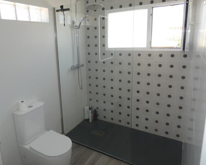 Image No.32-3 Bed Villa / Detached for sale