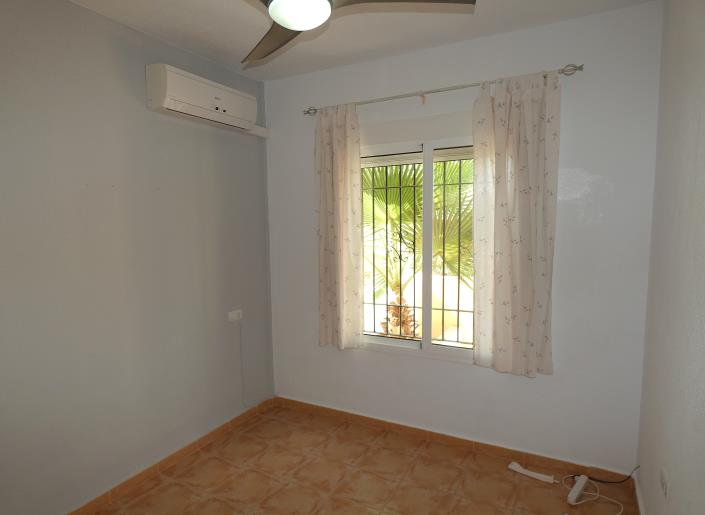 Image No.20-2 Bed Bungalow for sale