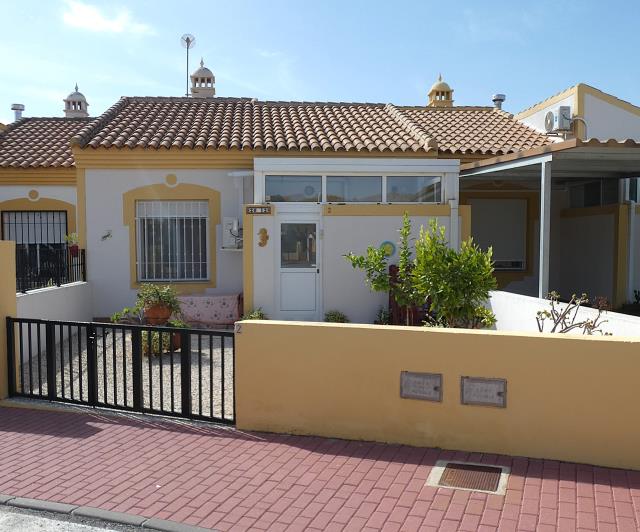 Image No.1-2 Bed Villa / Detached for sale