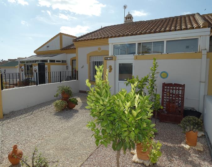 Image No.4-2 Bed Villa / Detached for sale