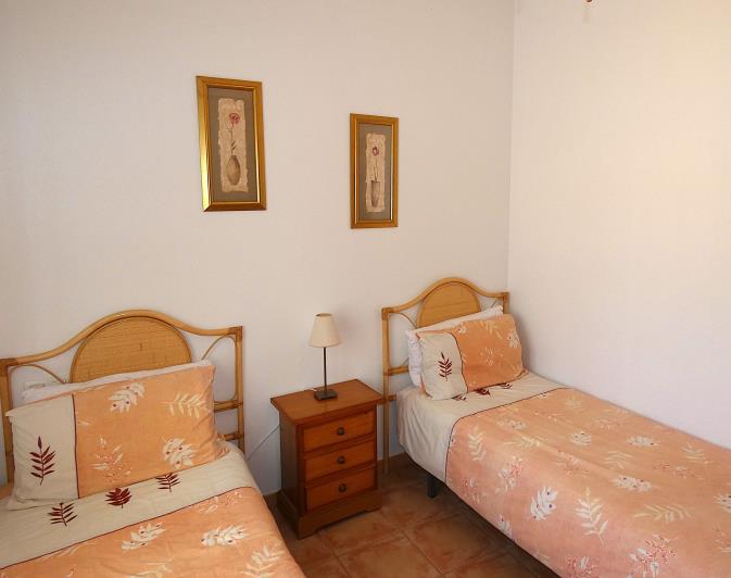 Image No.38-2 Bed Villa / Detached for sale