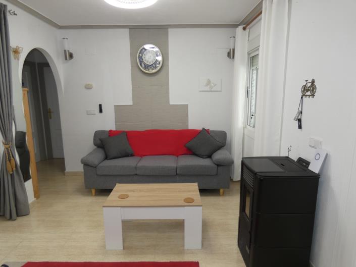 Image No.15-2 Bed Semi-Detached for sale