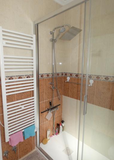 Image No.22-2 Bed Semi-Detached for sale