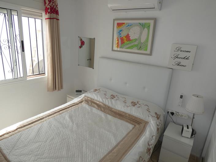 Image No.24-2 Bed Semi-Detached for sale