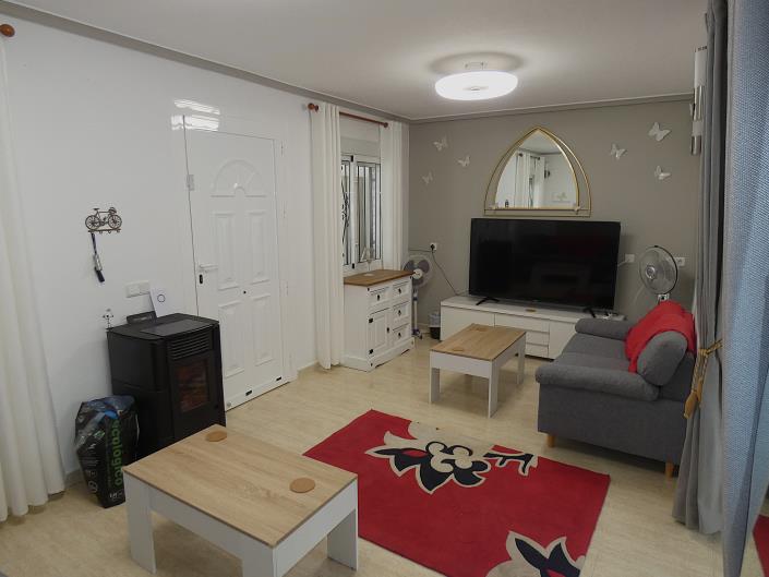 Image No.26-2 Bed Semi-Detached for sale