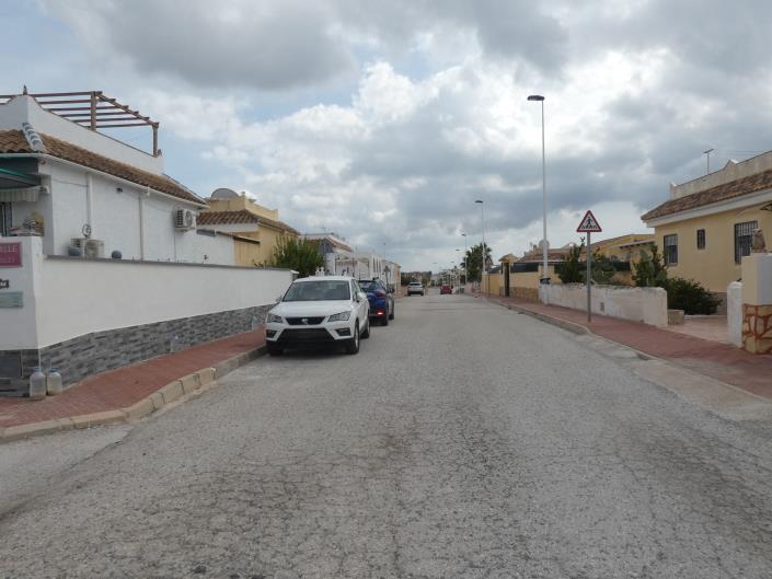 Image No.52-2 Bed Semi-Detached for sale