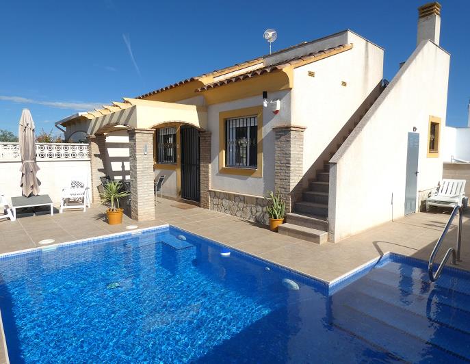 Image No.1-2 Bed House/Villa for sale